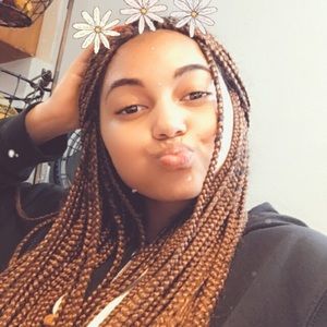 Meet your Posher, Danae